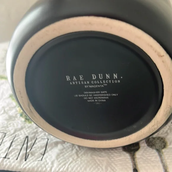 ๐Rae Dunn GRANOLA Black BN Ceramic Canister- VHTF.RARE DISCONTINUED - Picture 6 of 7